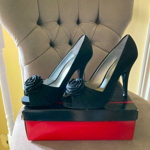 Worn once, beautiful shoe